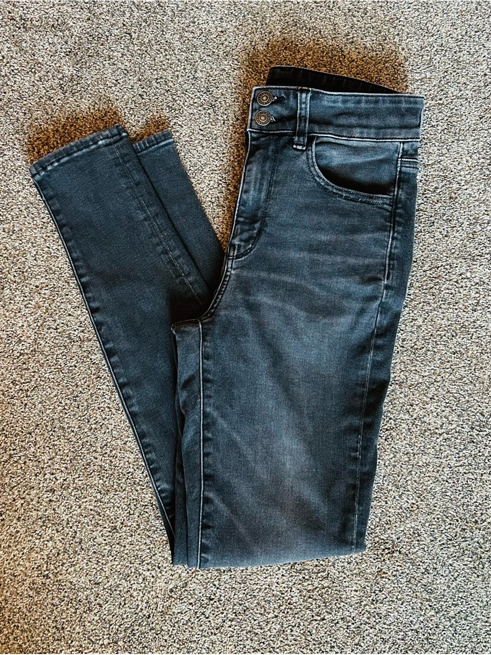 American Eagle Outfitters High-Rise Skinny Jeans in Washed Black
